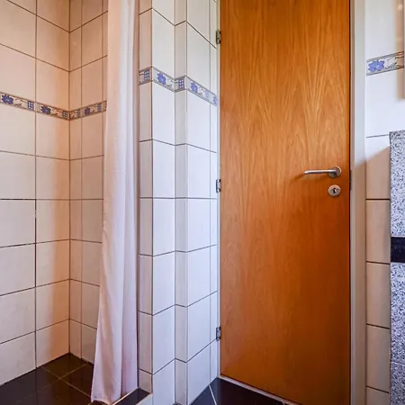 4 Bedroom In *
