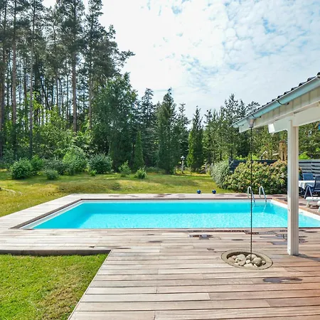 4 Bedroom In