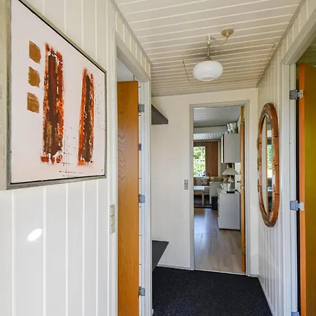 4 Bedroom In Holiday home